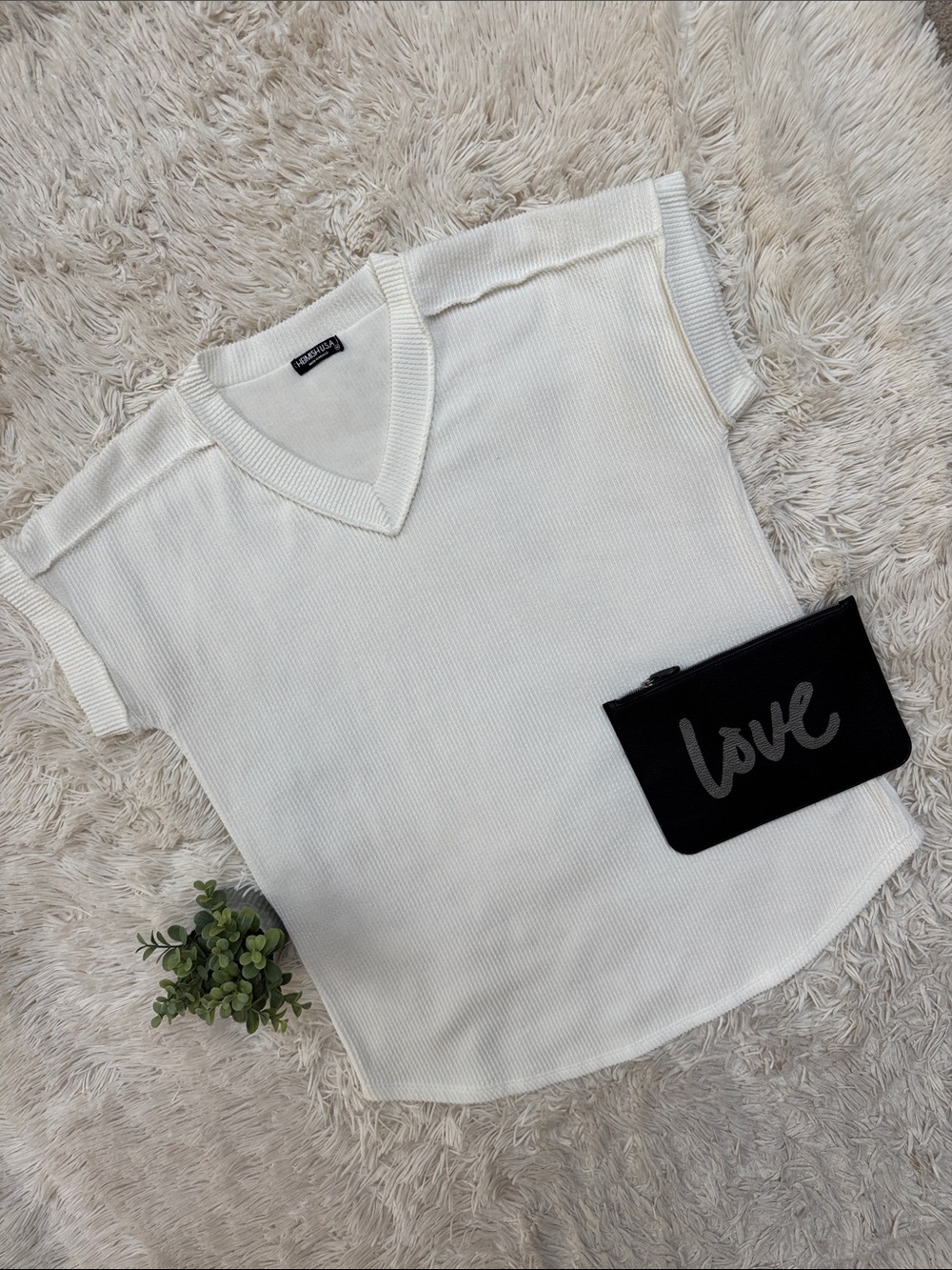Heimish USA V-Neck Raised Ribbed Tee 💗 Ivory